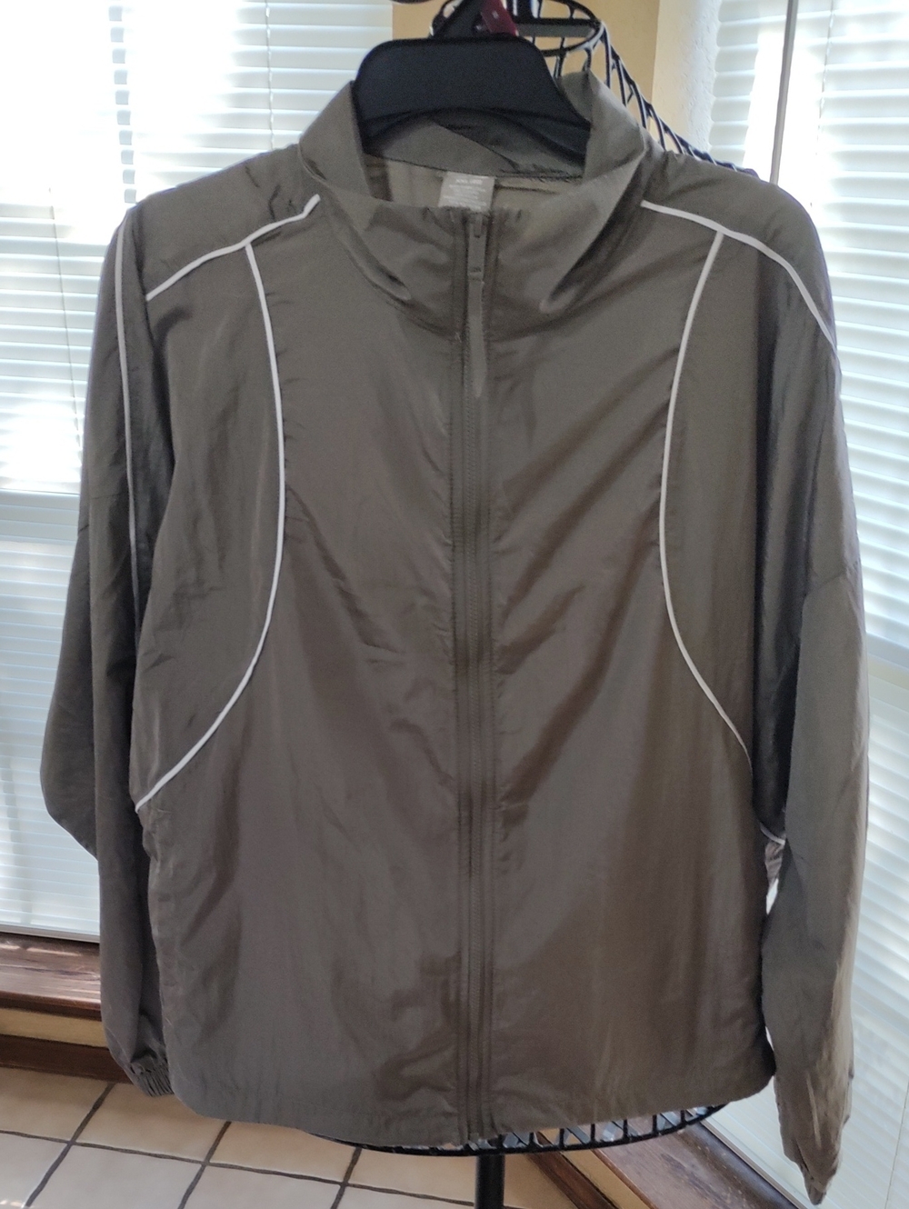 Avia Grey Fog Full-Zip Tennis Jacket with White Piping